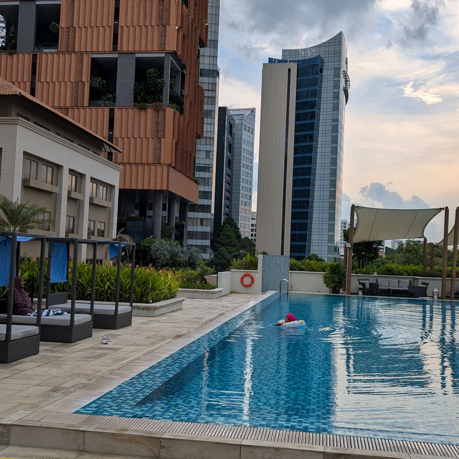 Orchard Rendezvous Hotel Singapore Swimming Pool