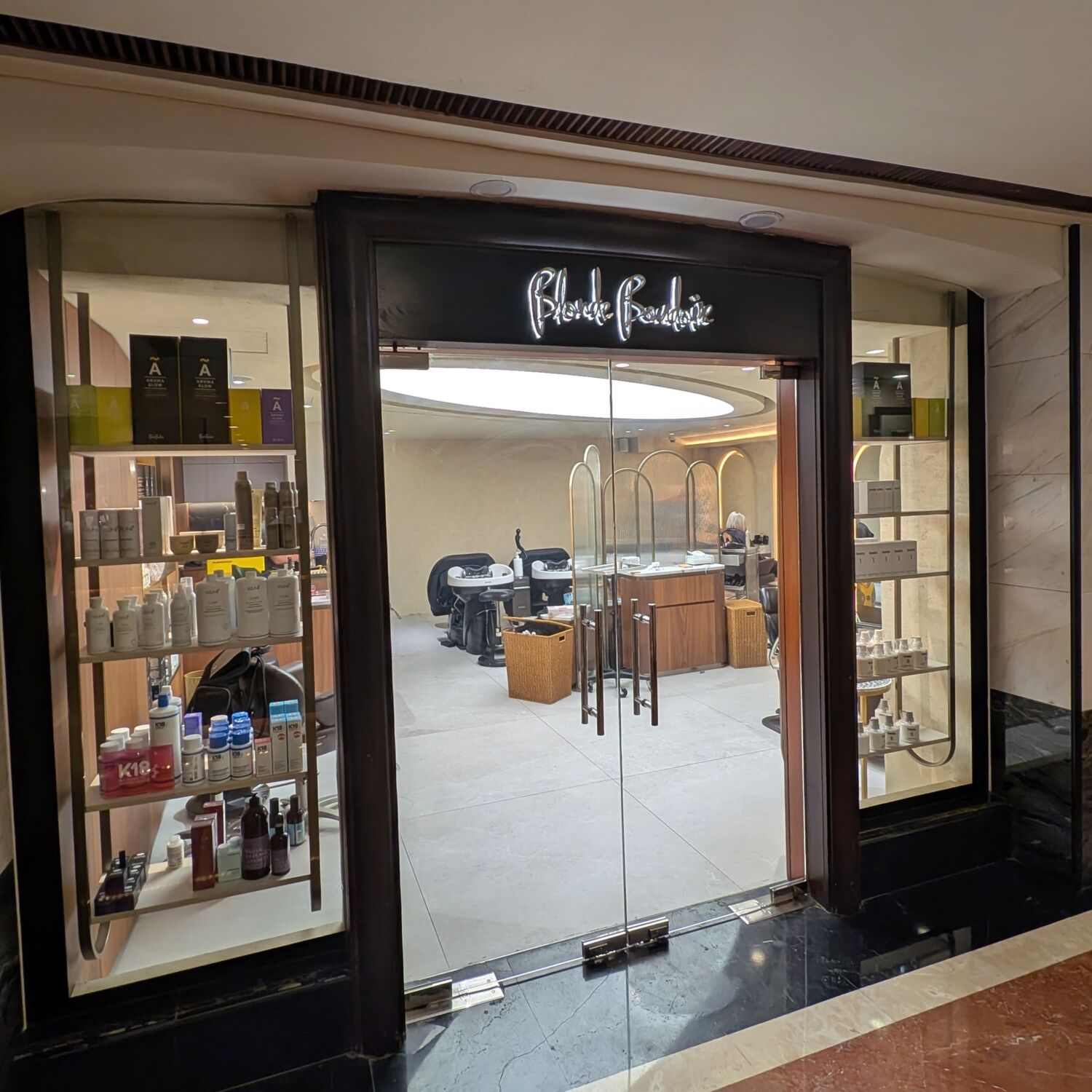 Orchard Rendezvous Hotel Singapore Hair Salon
