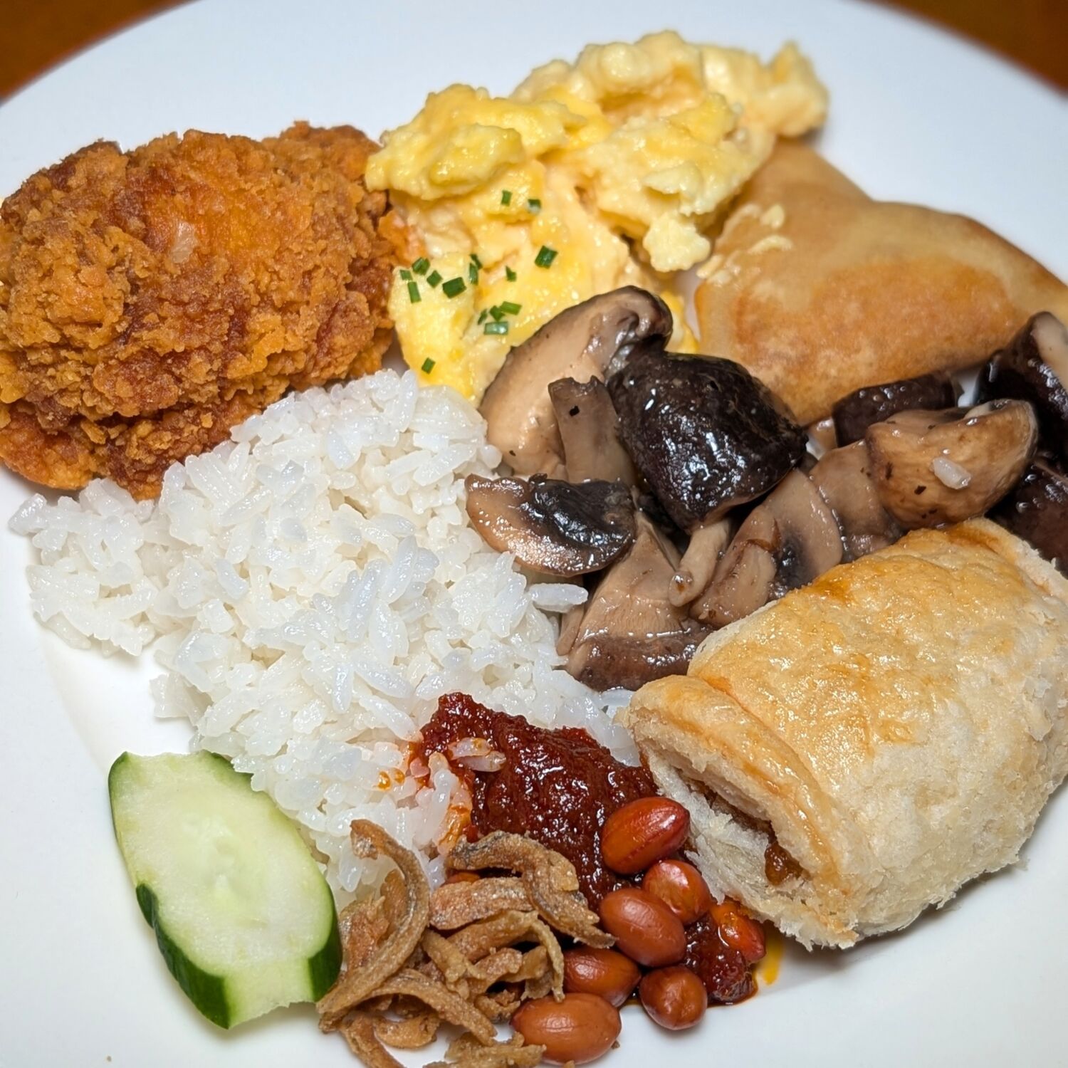 Orchard Rendezvous Hotel Singapore Brewerkz Breakfast