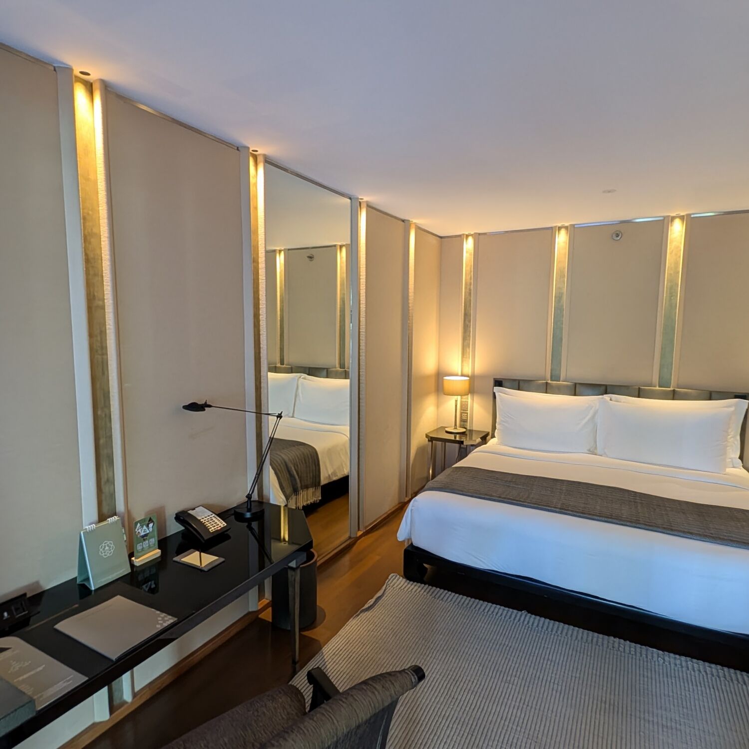 The Sukhothai Bangkok Sukhothai Club Wing Club Balcony Room Bedroom