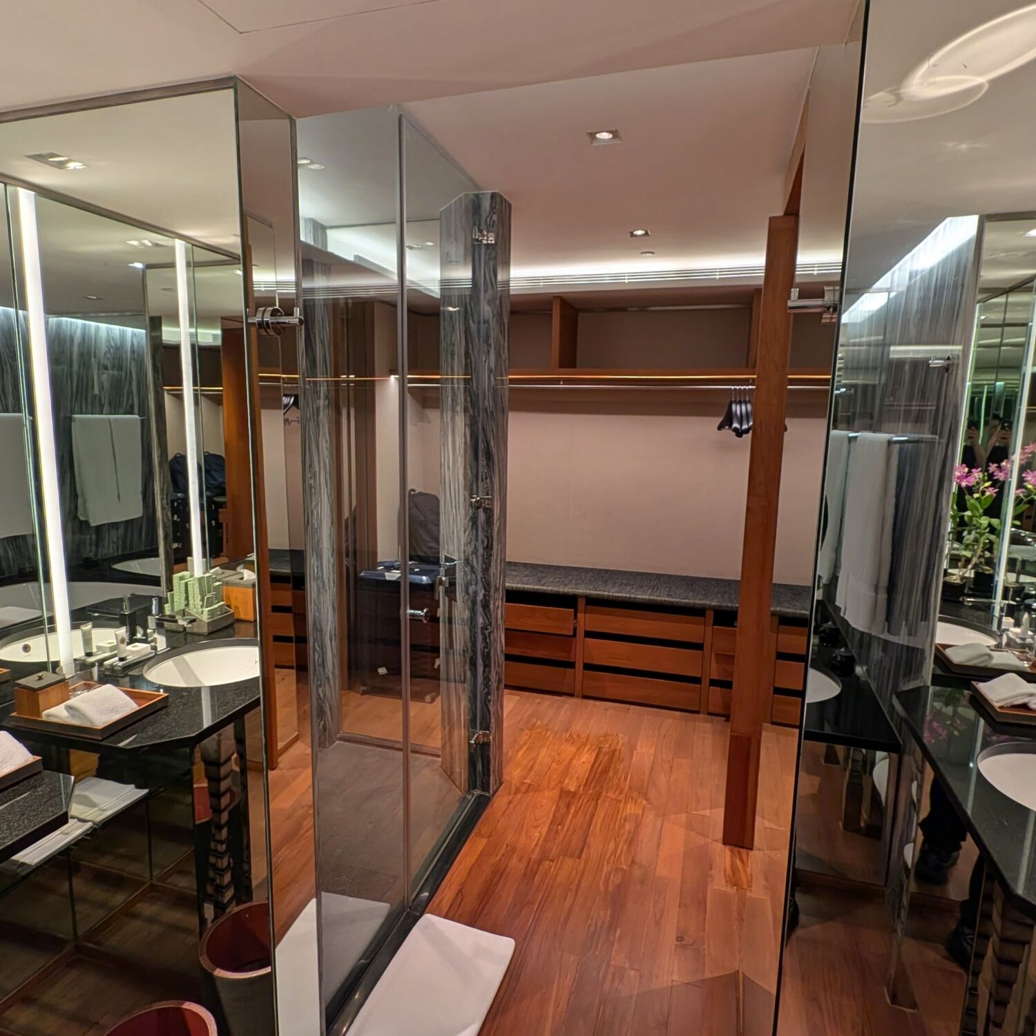 The Sukhothai Bangkok Sukhothai Club Wing Club Balcony Room Bathroom