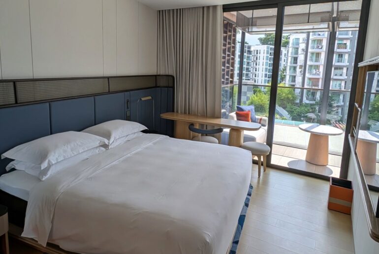 Hotel Review: Varel Singapore, A Tribute Portfolio Hotel (Deluxe King) – Design-Driven Boutique Stay with Balcony Rooms and Great Restaurant [2026]