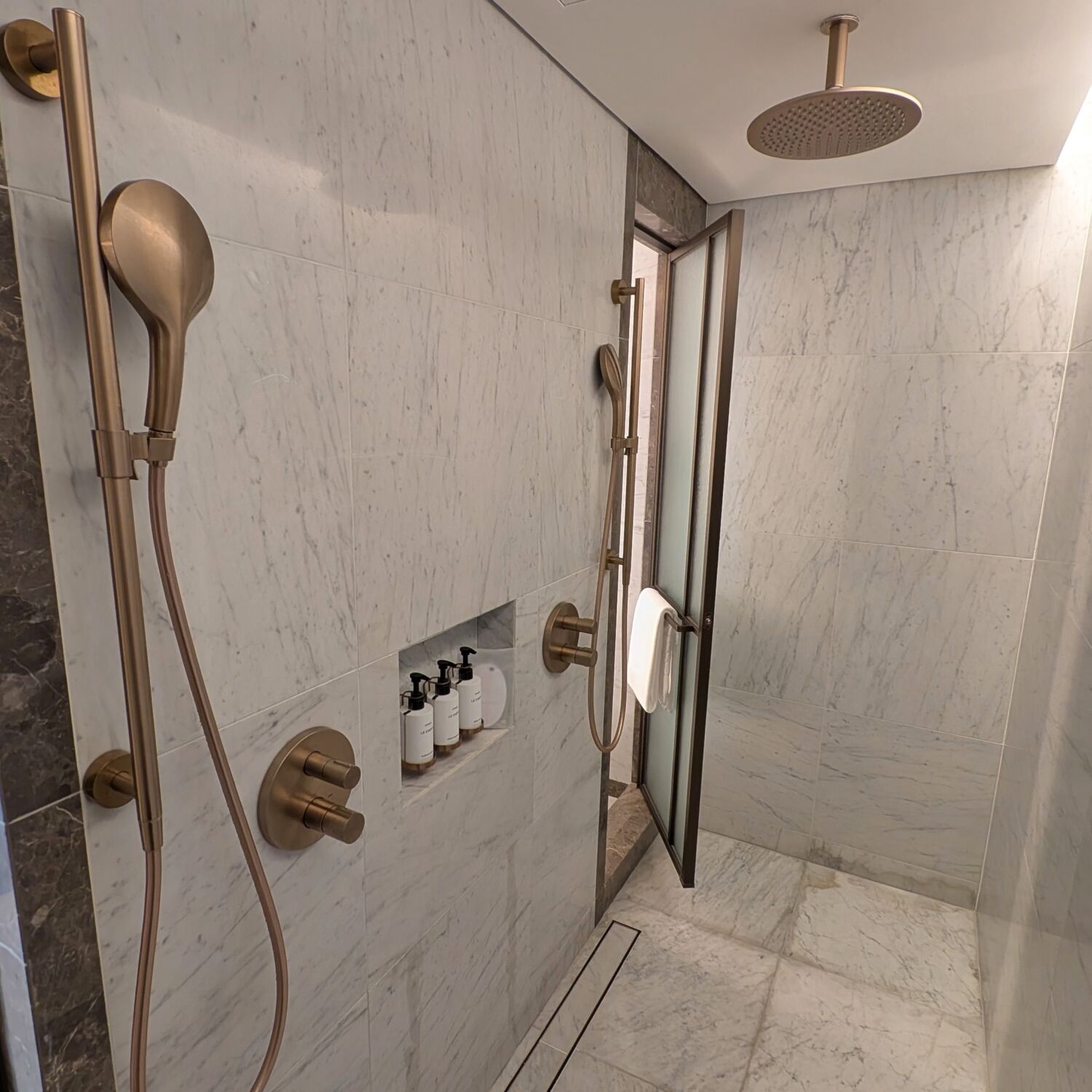 Josun Palace A Luxury Collection Hotel Seoul Gangnam Masters Junior Suite Bathroom Double Showers