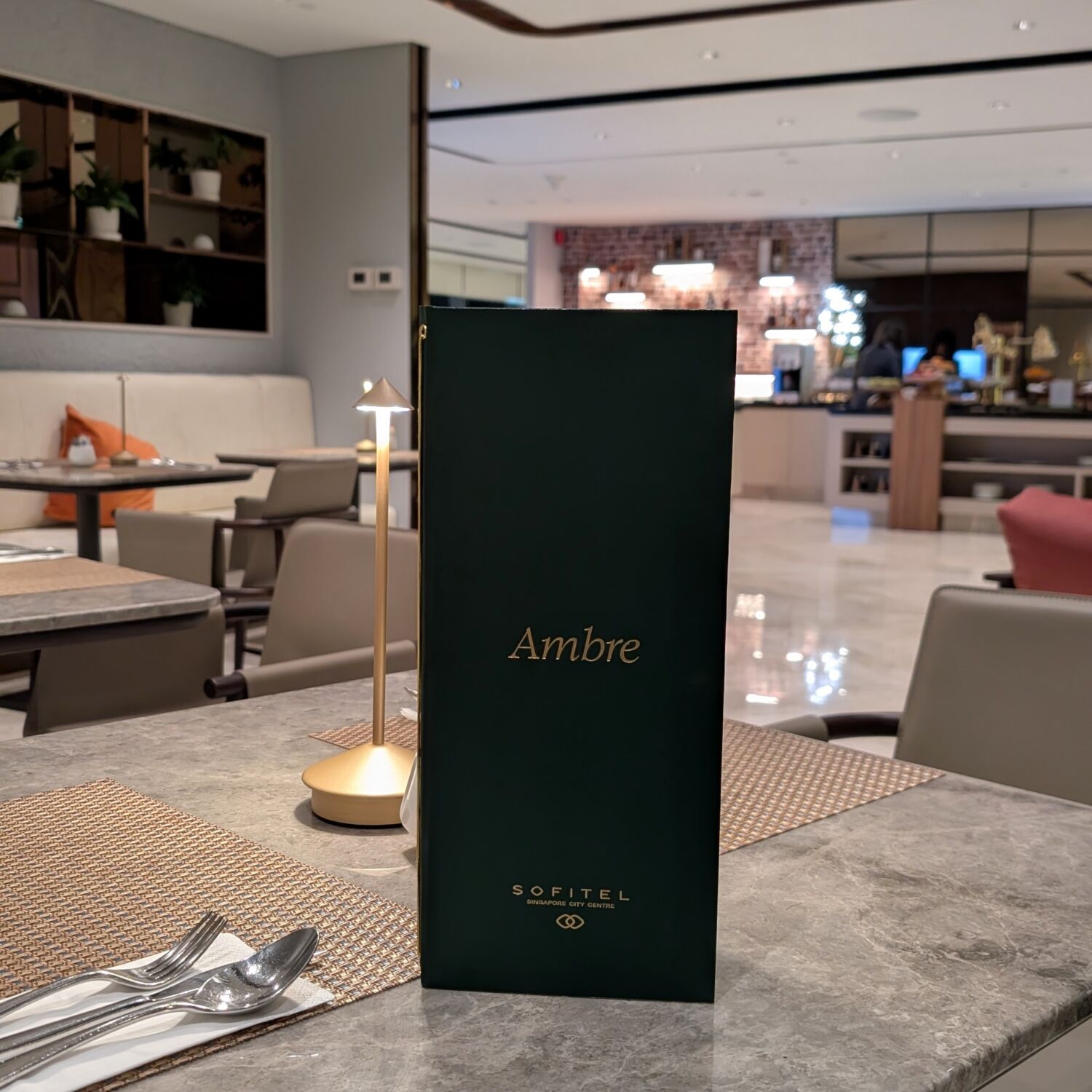Sofitel Singapore City Centre Ambre