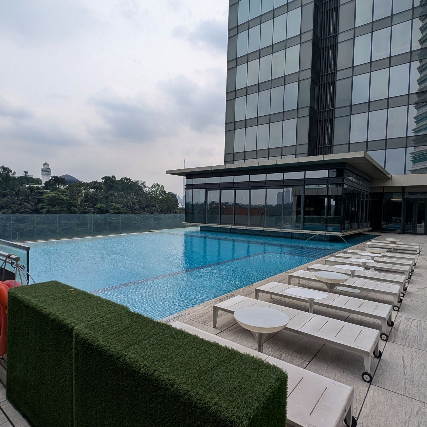 The St. Regis Kuala Lumpur Swimming Pool